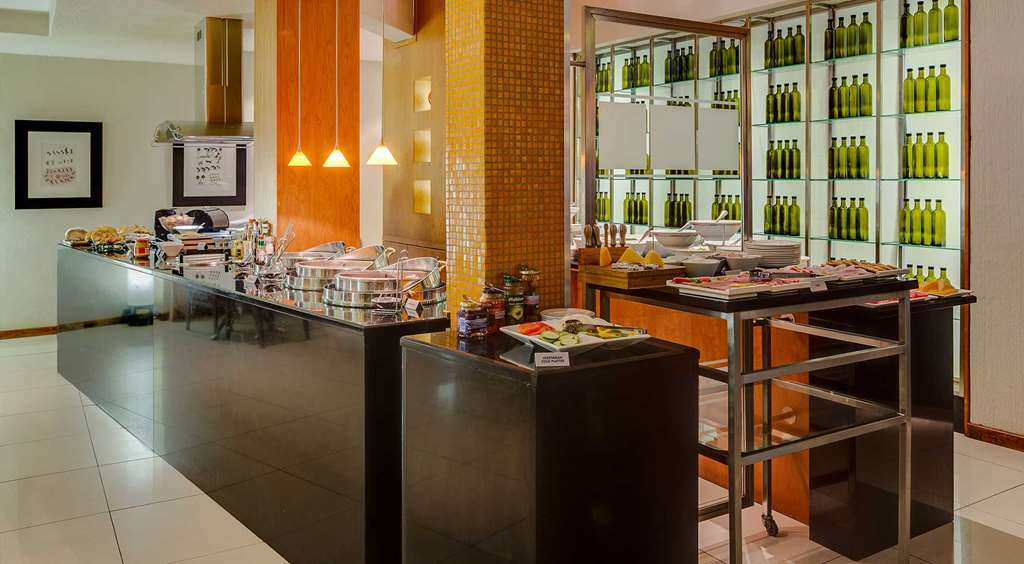 โรงแรม ดิ โอเอซิส อัพพิงตัน ร้านอาหาร รูปภาพ